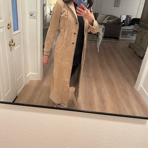 Stunning vintage light weight leather suede - Picture 9 of 9